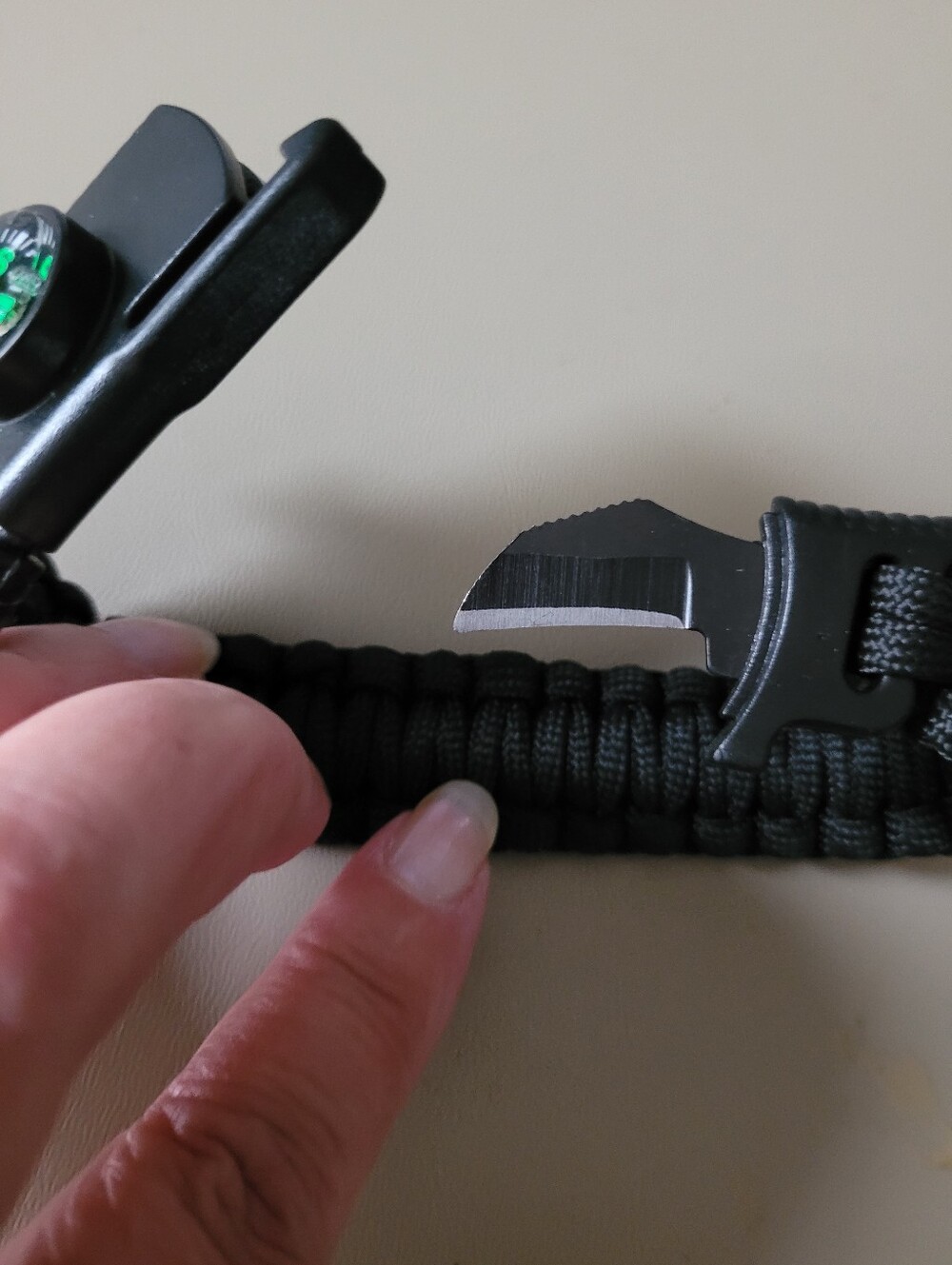 Black Paracord Survival Bracelet with Compass - Picture 6 of 8